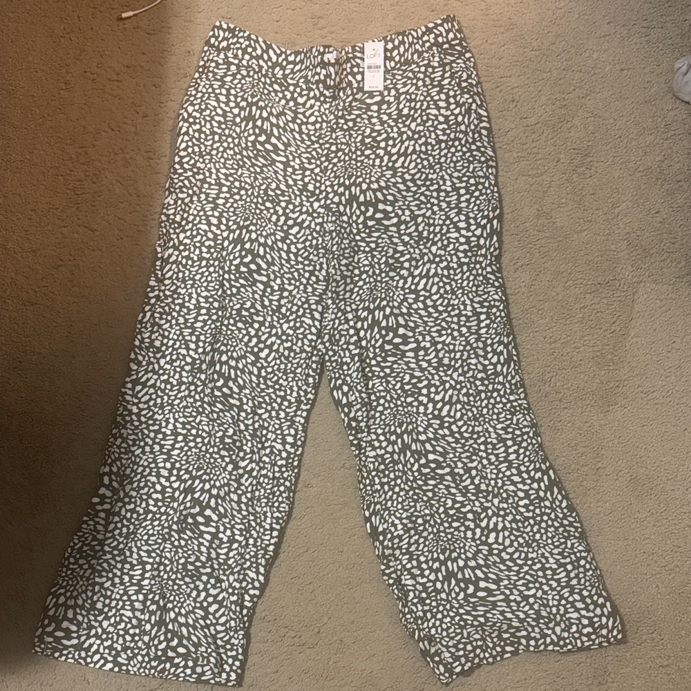 LOFT Olive Green and White Printed Wide-Leg Pants - Picture 1 of 1